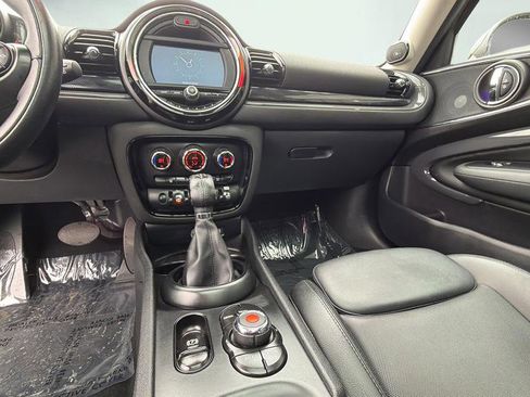 Used 2018 MINI Cooper Clubman S image 24