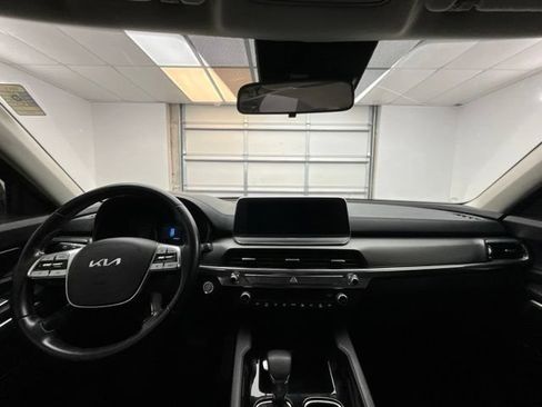Used 2022 Kia Telluride LX AWD/4WD image 4