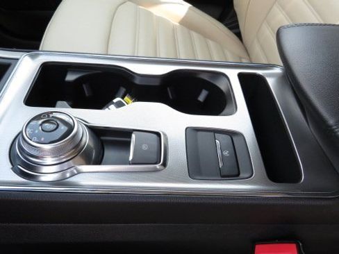 Certified 2022 Ford Edge SEL w/ Convenience Package image 18