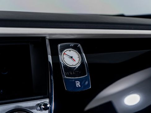 Used 2019 Rolls-Royce Wraith image 45