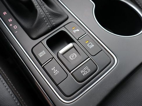 Used 2020 Kia Sorento SX image 27