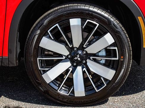 Used 2025 Mitsubishi Outlander SE AWD/4WD image 7