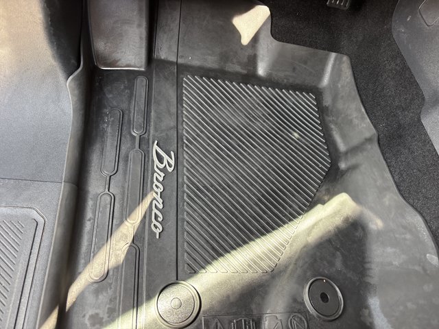 Used 2025 Ford Bronco Heritage Edition AWD/4WD image 25