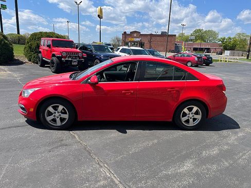 Used 2016 Chevrolet Cruze LT FWD image 5