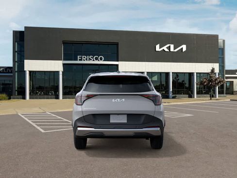 New 2026 Kia Sportage EX image 5