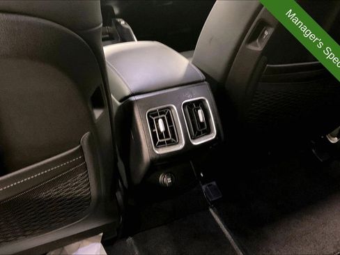 Used 2025 Kia Sorento EX w/ Panoramic Sunroof Package FWD image 31