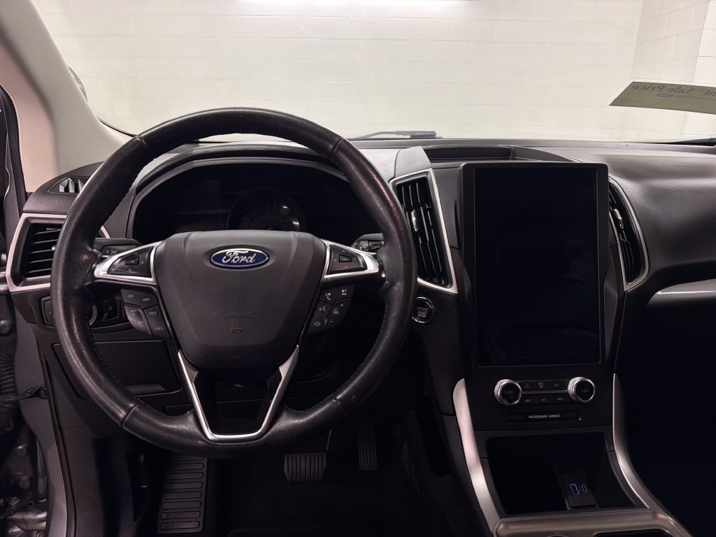 Certified 2024 Ford Edge SEL AWD/4WD image 9