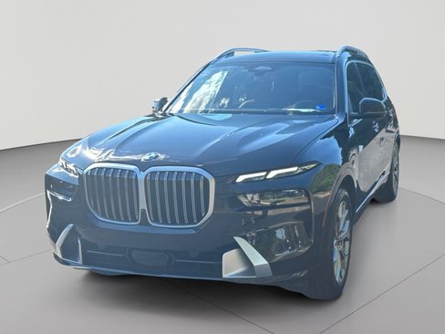 Used 2026 BMW X7 xDrive40i AWD/4WD image 1