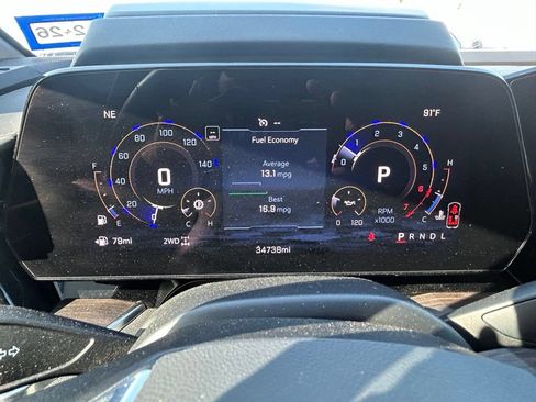 Used 2025 Chevrolet Tahoe Z71 AWD/4WD image 12