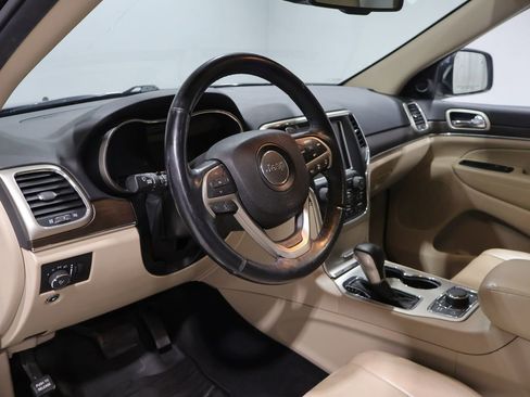 Used 2016 Jeep Grand Cherokee Limited w/ Luxury Group II AWD/4WD image 17