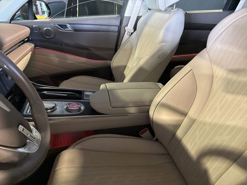 Used 2024 Genesis GV80 2.5T w/ Advanced Package image 4