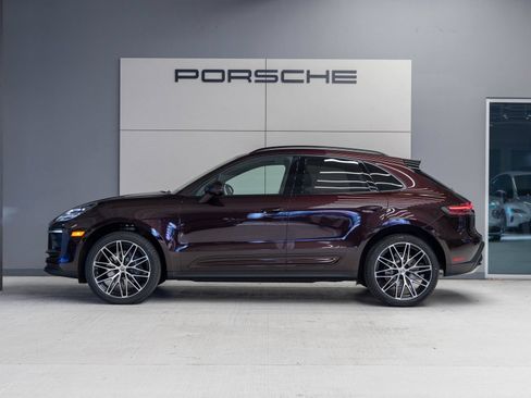 Certified 2026 Porsche Macan AWD/4WD image 2