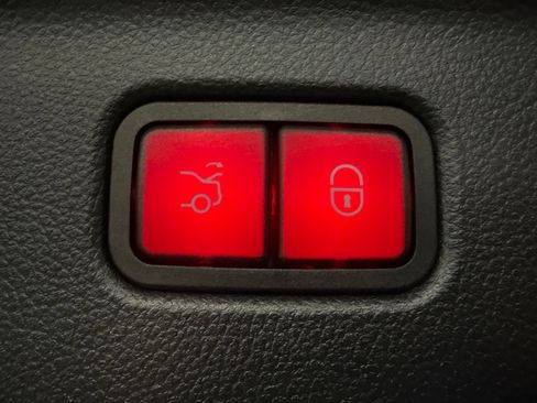 Certified 2026 Mercedes-Benz S 500 4MATIC image 16