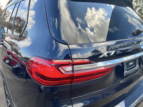 Used 2019 BMW X7 xDrive50i w/ Dynamic Handling Package image 14