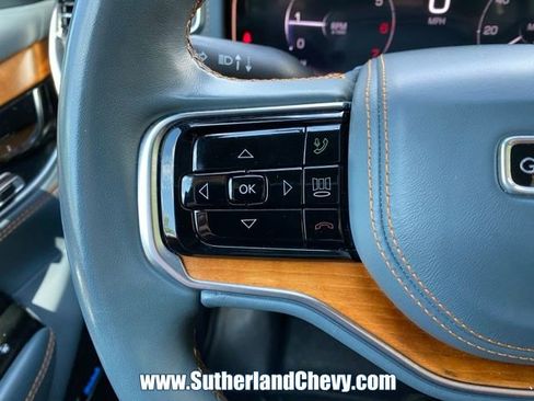 Used 2023 Jeep Grand Wagoneer Series II w/ Flexible Seating Group AWD/4WD image 21