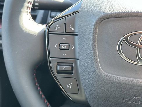 New 2026 Toyota Prius Plug-In Hybrid FWD image 21