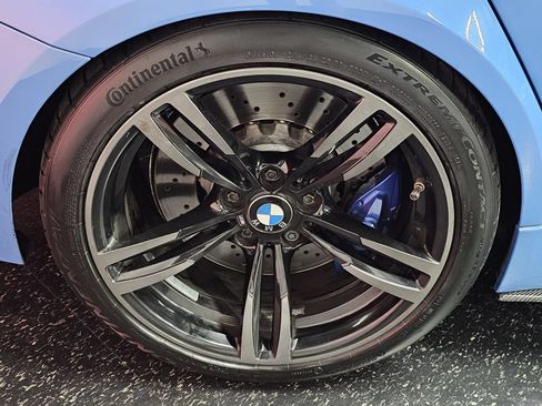 Used 2018 BMW M3 w/ Executive Package RWD image 19