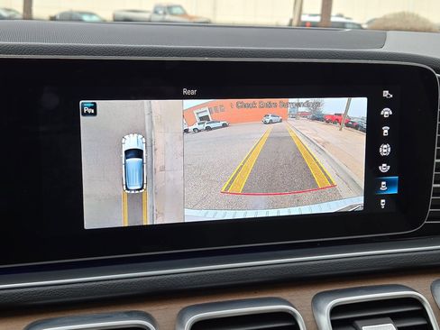 Used 2023 Mercedes-Benz GLE 350 4MATIC image 18