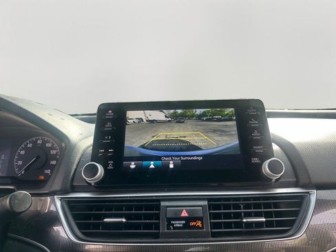 Used 2022 Honda Accord Sport image 16