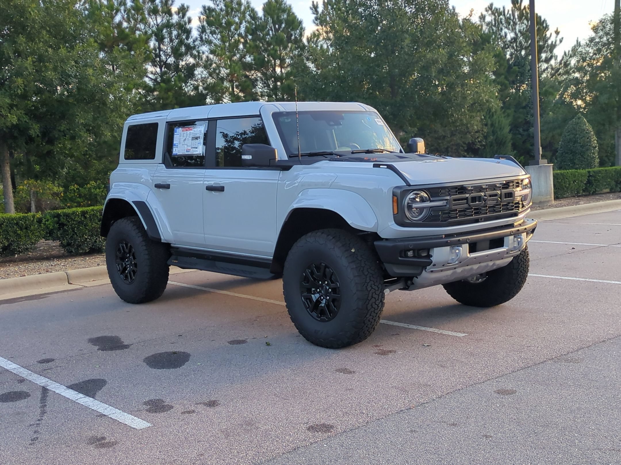 New 2026 Ford Bronco Raptor AWD/4WD image 2