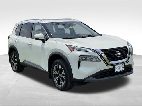 Certified 2023 Nissan Rogue SV w/ SV Premium B Package AWD/4WD image 3