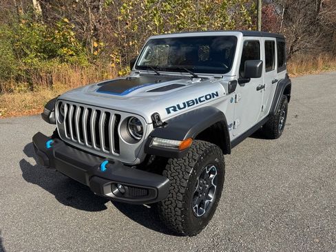 Used 2022 Jeep Wrangler Unlimited Rubicon 4xe w/ Dual Top Group image 2