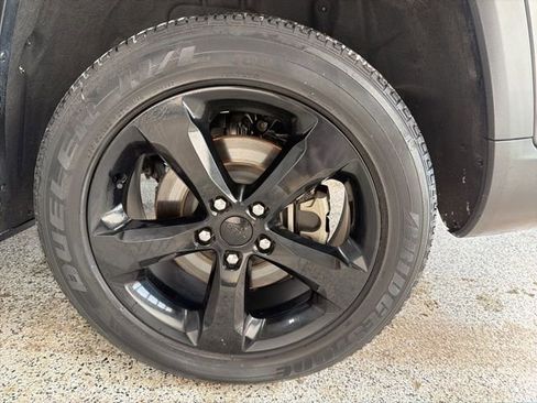 Used 2023 Jeep Grand Cherokee L Altitude image 35