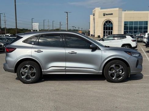 Used 2023 Ford Escape ST-Line Select w/ Tech Pack #1 image 2