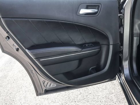 Used 2018 Dodge Charger SXT Plus w/ Driver Convenience Group RWD image 28