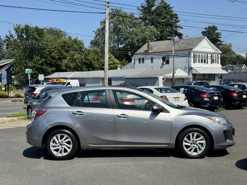 Used 2013 MAZDA MAZDA3 i Touring FWD image 8