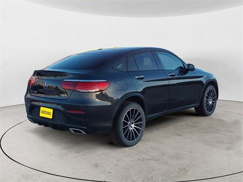 Used 2023 Mercedes-Benz GLC 300 4MATIC Coupe image 5
