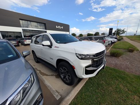 Used 2022 Chevrolet Tahoe Z71 w/ Luxury Package image 6