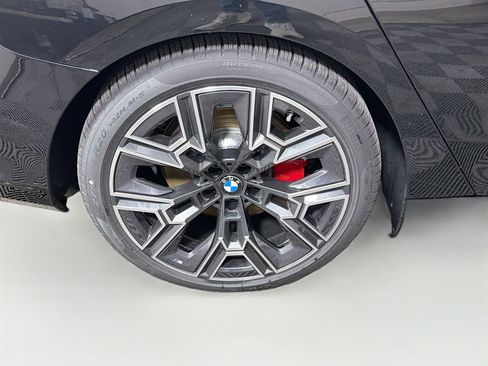 New 2026 BMW i5 eDrive40 w/ M Sport Package AWD/4WD image 36