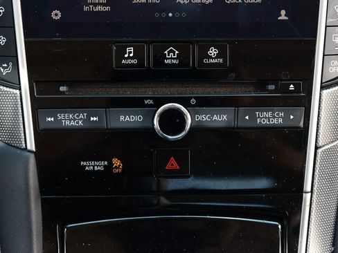 Used 2017 INFINITI Q50 3.0t Premium RWD image 32