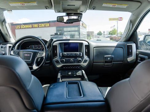 Used 2015 GMC Sierra 2500 SLT w/ Duramax Plus Package AWD/4WD image 41