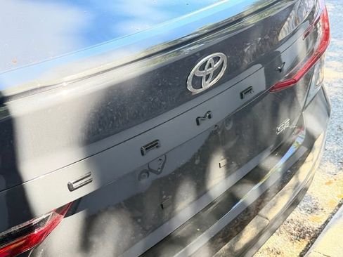 Used 2025 Toyota Camry SE w/ Convenience Package FWD image 10