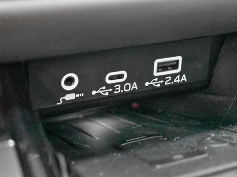 Certified 2025 Subaru Outback Onyx Edition image 22