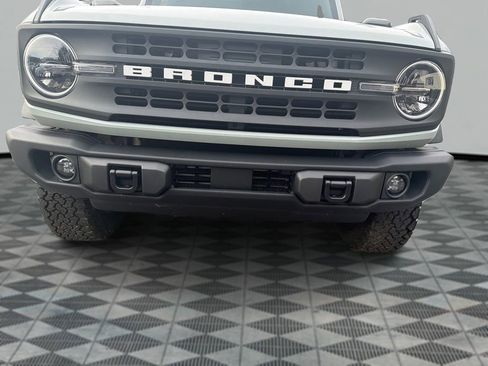 Used 2024 Ford Bronco Black Diamond image 22