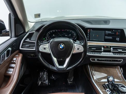 Used 2020 BMW X7 xDrive50i w/ Dynamic Handling Package AWD/4WD image 14