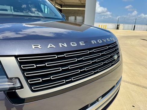 New 2025 Land Rover Range Rover SE AWD/4WD image 33