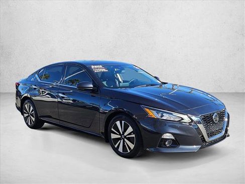 Used 2022 Nissan Altima 2.5 SL image 3