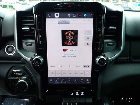 Used 2025 RAM 1500 Big Horn image 25