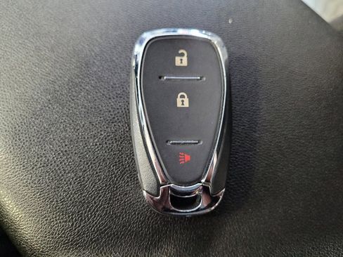 Used 2020 Chevrolet Equinox LS FWD image 32