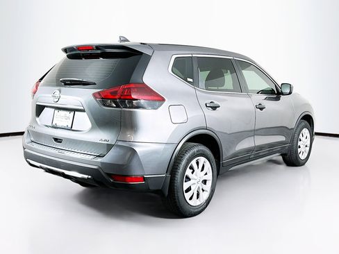 Used 2018 Nissan Rogue S AWD/4WD image 9