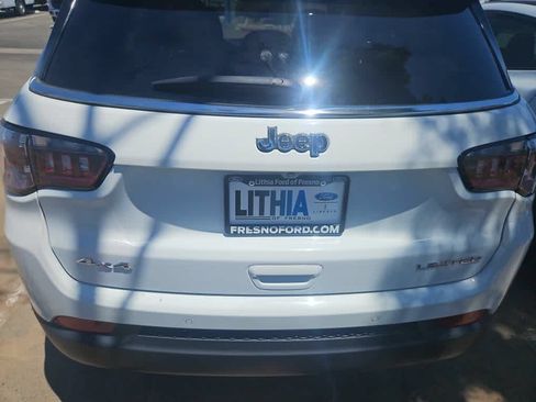 Used 2025 Jeep Compass Limited AWD/4WD image 8