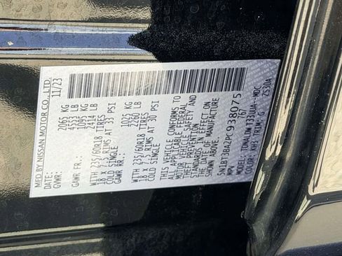 Used 2023 Nissan Rogue SV image 25