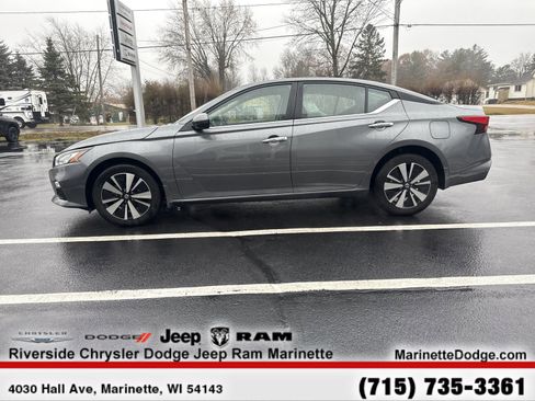 Used 2022 Nissan Altima 2.5 SV image 5