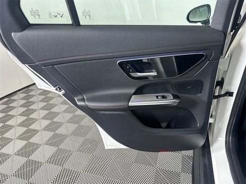 Certified 2024 Mercedes-Benz GLC 43 AMG 4MATIC image 24