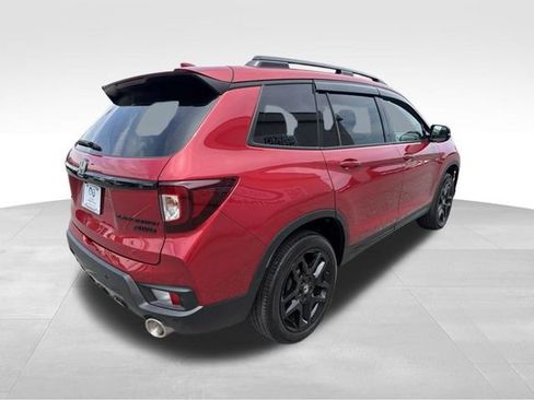 Certified 2024 Honda Passport Black Edition image 11