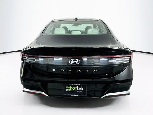 Used 2025 Hyundai Sonata SEL FWD image 7